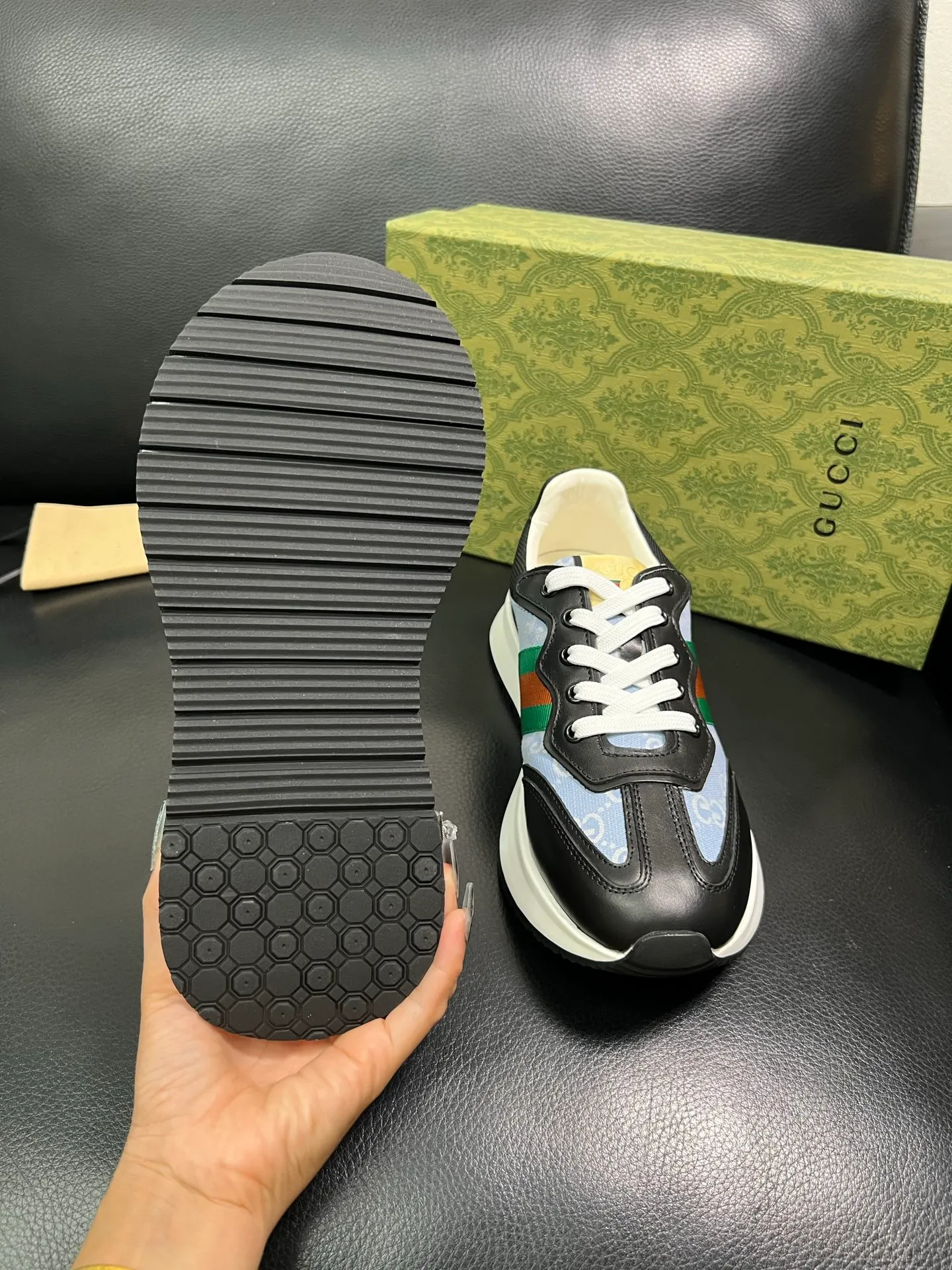 Men's shoes 💰800 Gucci top purchasing Gucci counter new model, original factory configuration of imported cowhide from Italy with printed cloth fabric, imported cowhide lining, breathable and comfortable, sole: original factory special sole is super comfortable, original factory and single goods are high quality, welcome to compare, code number 38-44 (customized 45 46) 85865